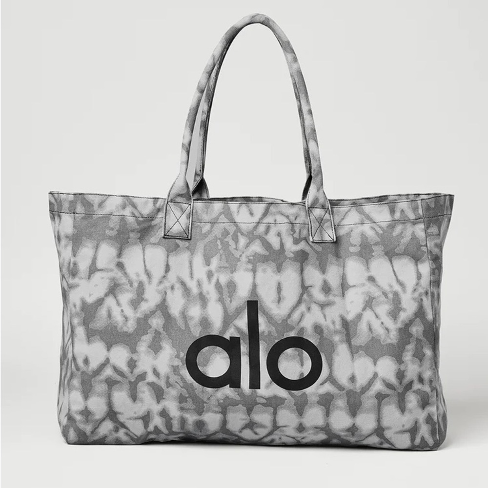 Alo Yoga Tie-Dye Tote Bag – NWOT Iconic Gray/White Shopper 🩶 - Picture 5 of 10